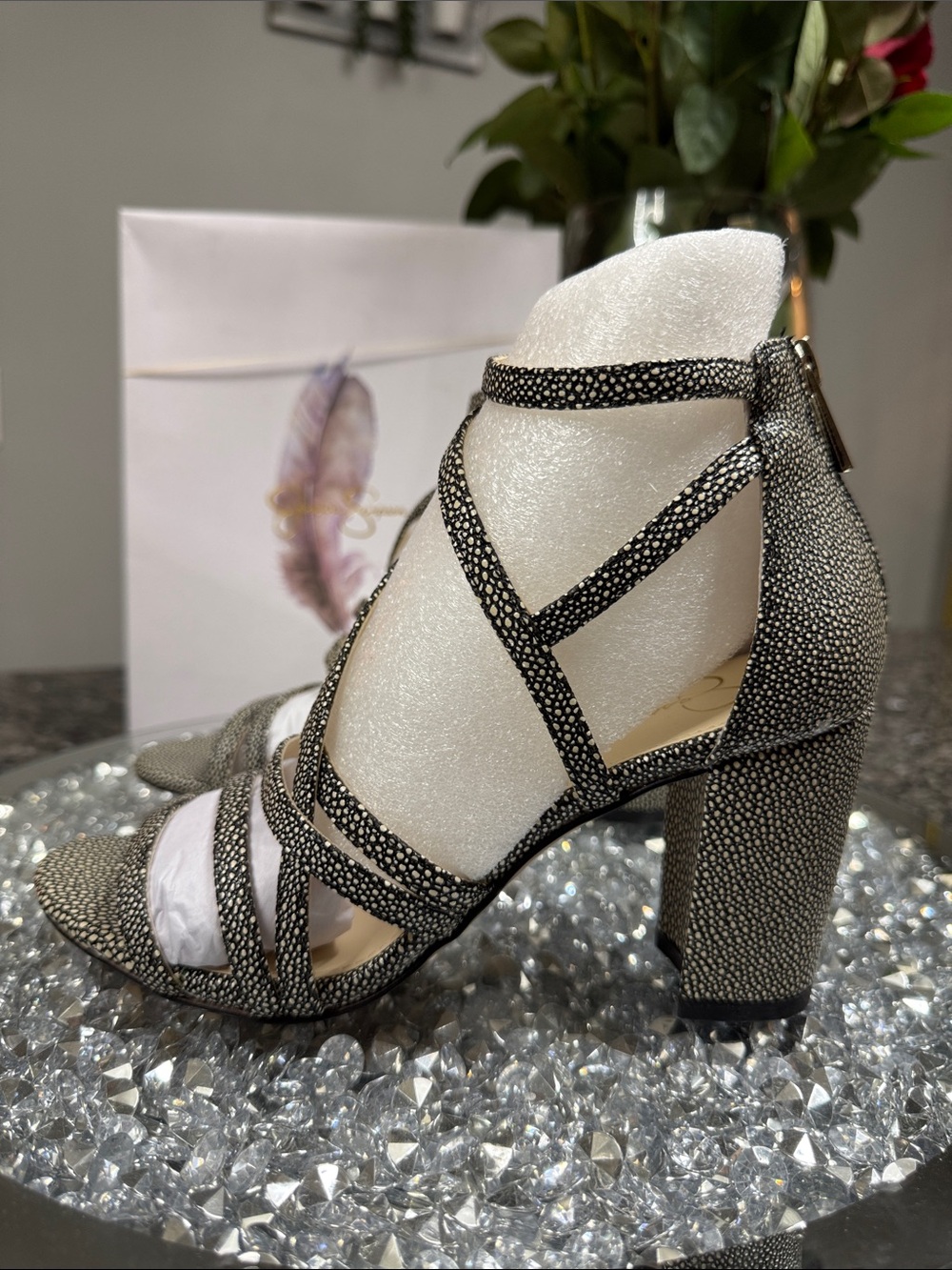Jessica Simpson Black and Cream Textured Strappy Block Heel Sandal NEW 7 - Picture 2 of 15